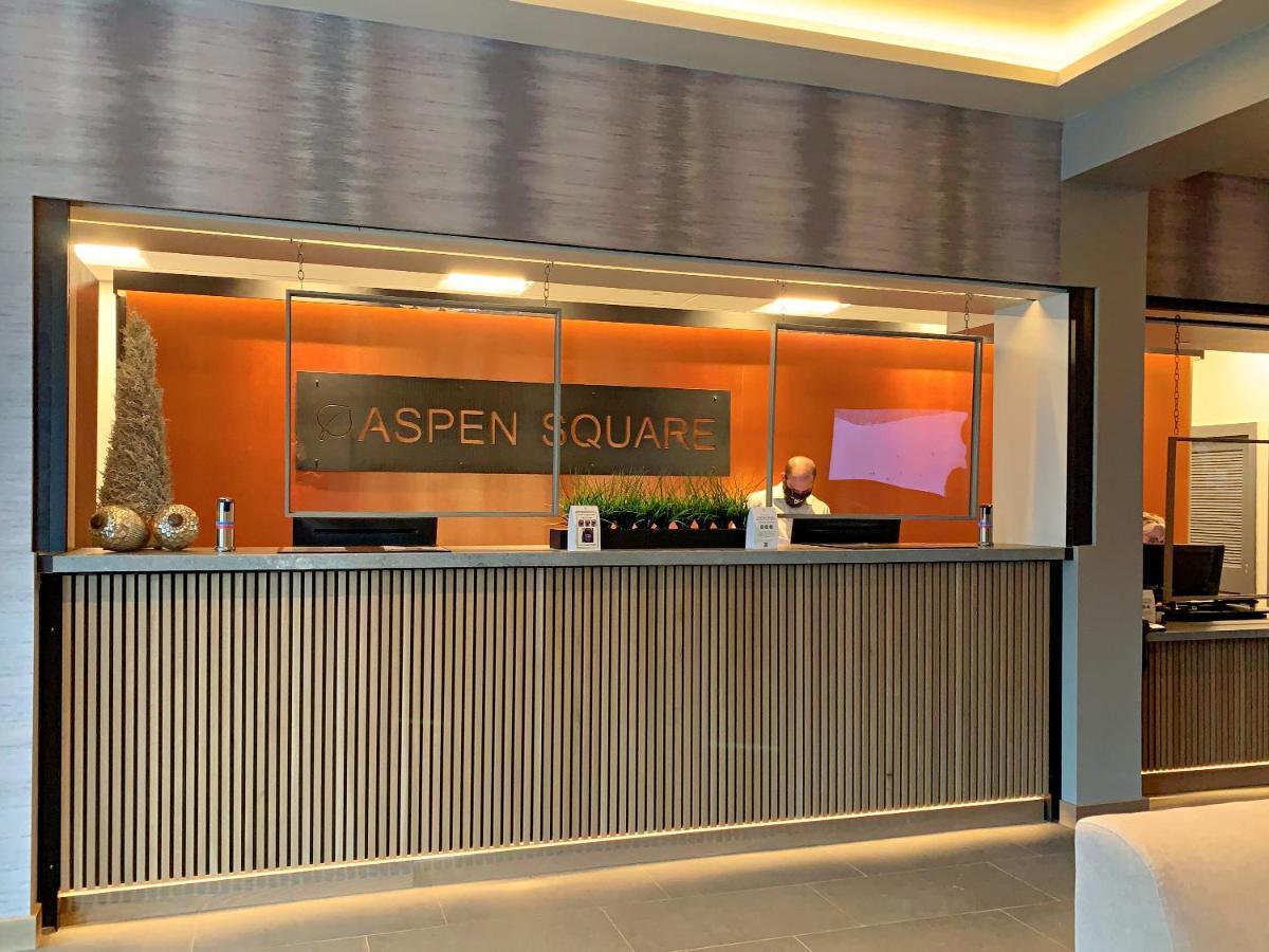 Aspen Square Condominium Hotel Bagian luar foto